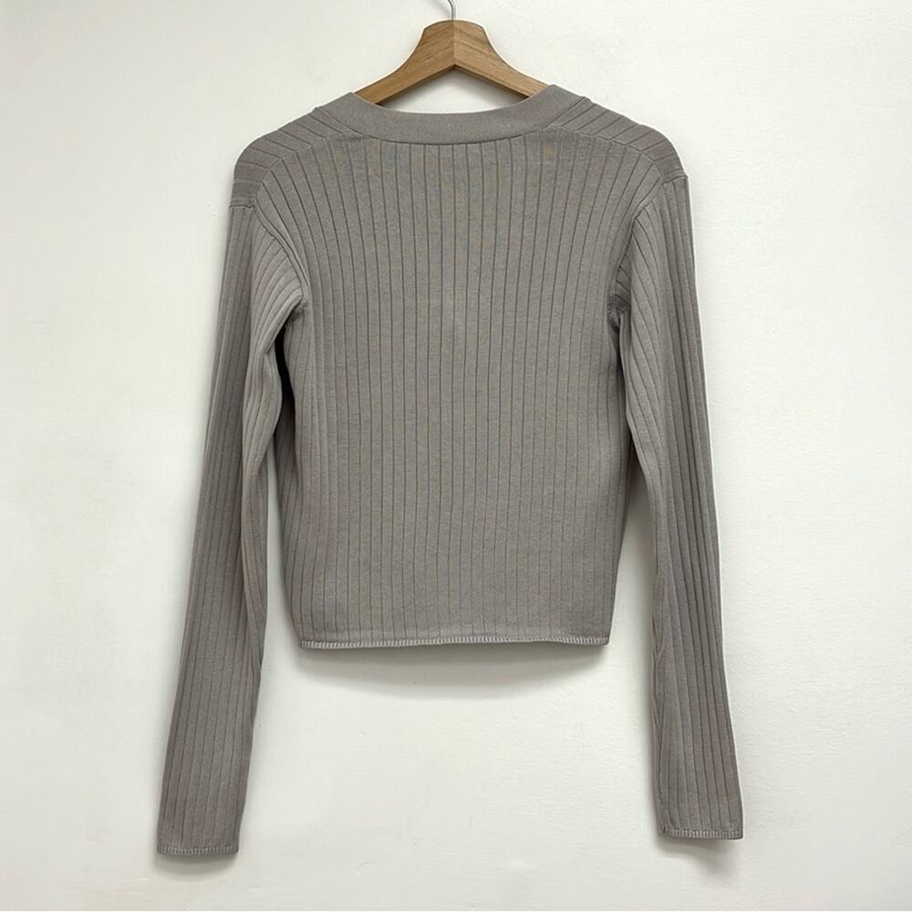 ATM Anthony Thomas Melillo Taupe Ribbed V-Neck Cropped Cardigan - Picture 2 of 12